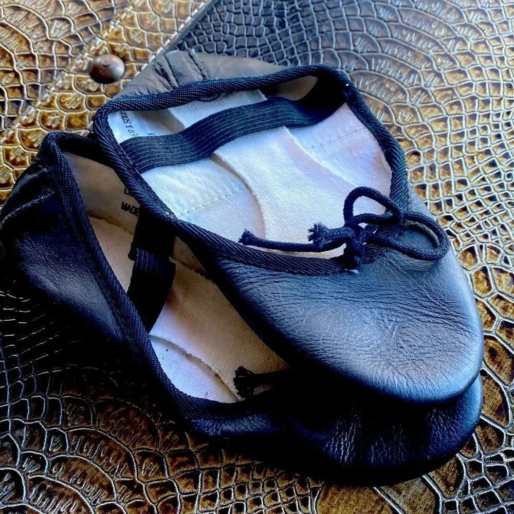 Leather ballet 🩰 toddler shoes black size 1